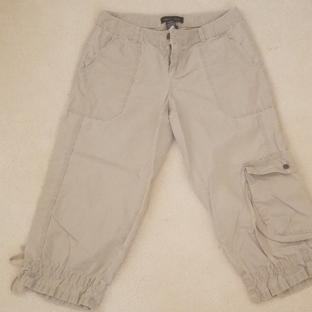 Moda capri pants